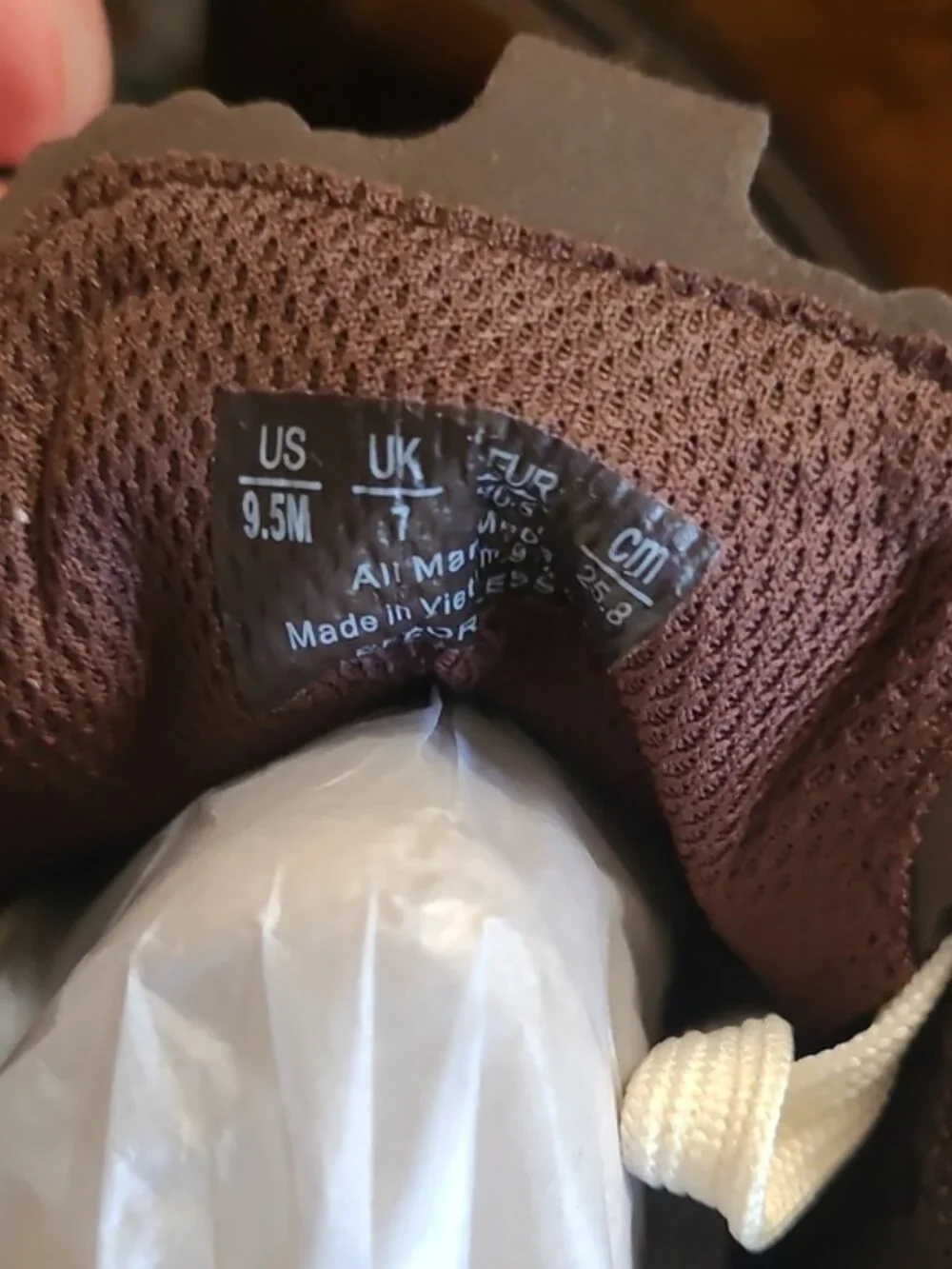 New in box! Ryka Effortless Womens 9.5 brown athletic low top lace up sneaker